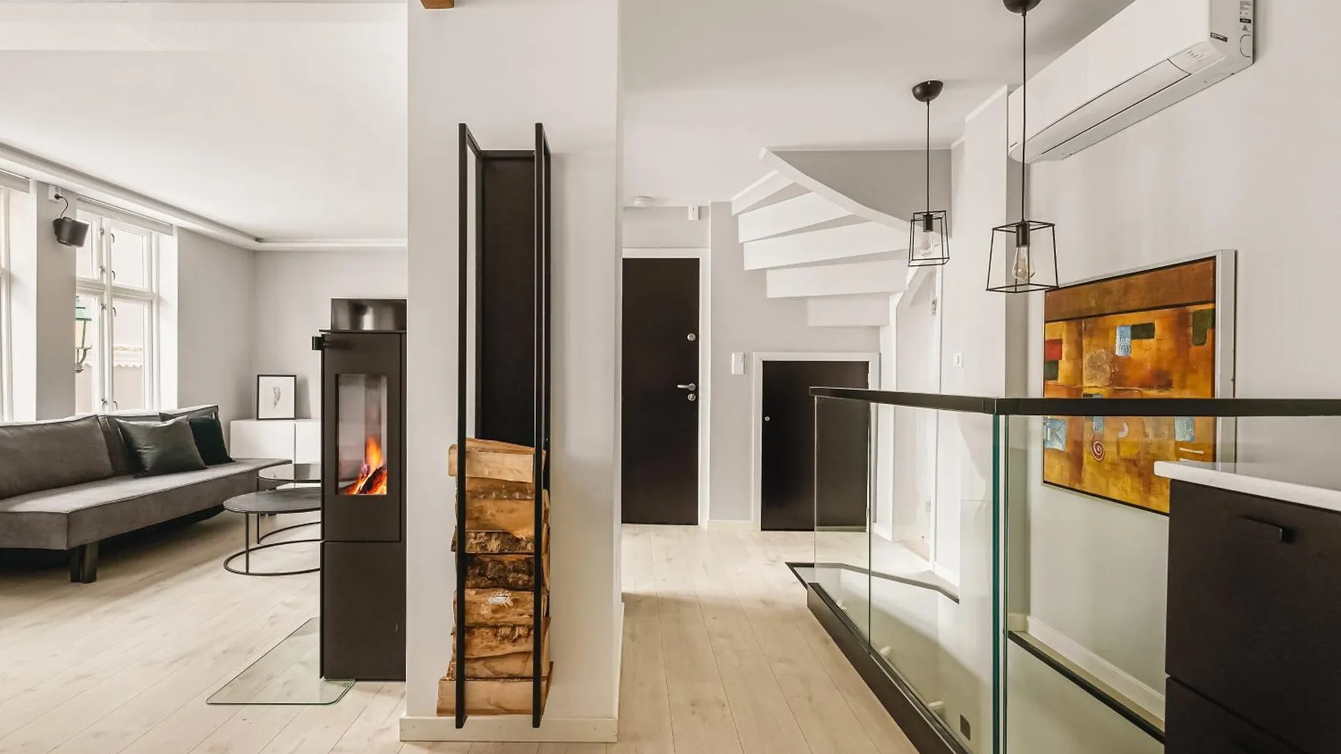 베르겐 Bryggen Hideaway I Lux Feeling & Private Patio 아파트 0*,  노르웨이